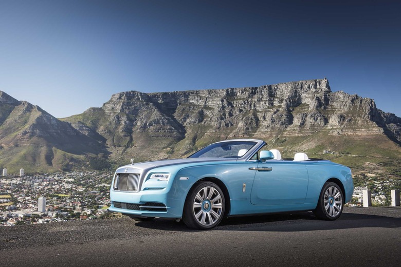 p90216807-rolls-royce-dawn-2247px