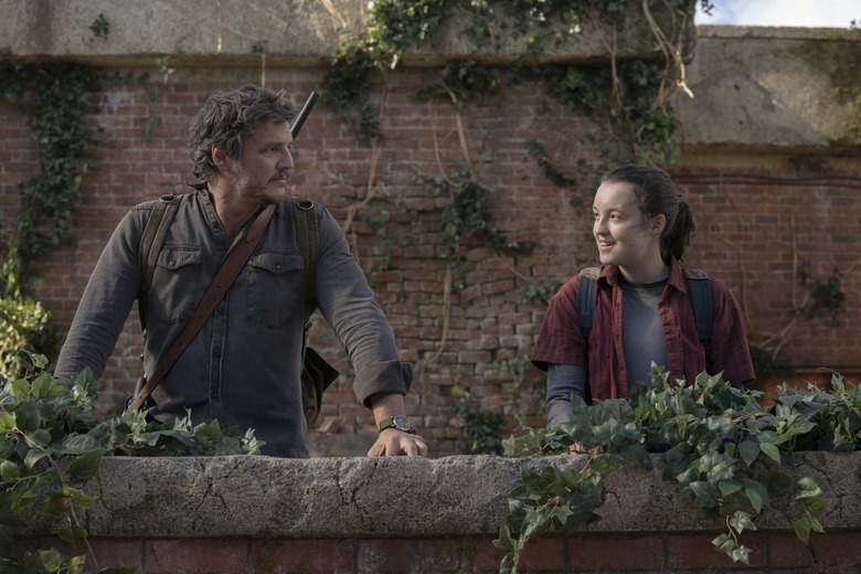Pedro Pascal and Bella Ramsey in The Last of Us.