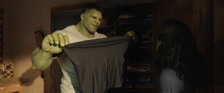 (L-R): Mark Ruffalo as Smart Hulk / Bruce Banner and Tatiana Maslany as Jennifer 