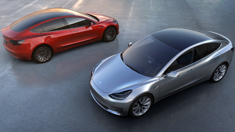 Tesla-Model-3-7