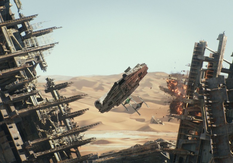 star-wars-tfa-hi-res-falcon-escape