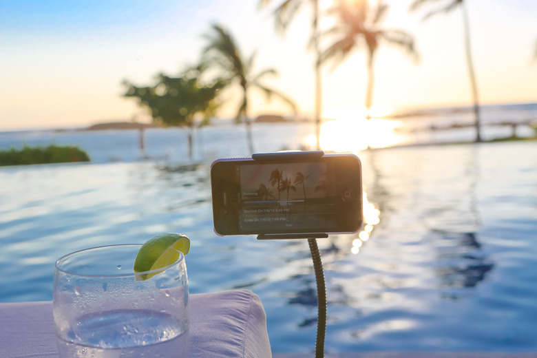 iphone-at-the-beach