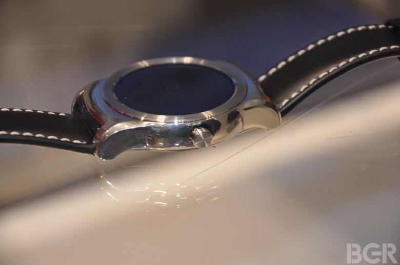 lg-watch-urbane-mwc-2015-49