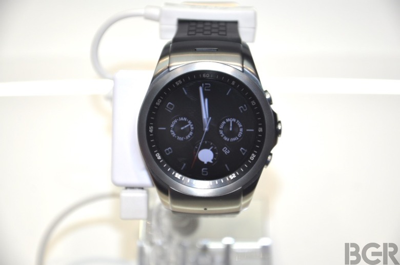lg-watch-urbane-mwc-2015-17