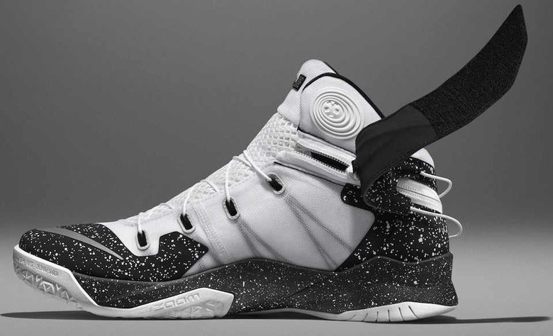 nike-zoom-soldier-8-flyease