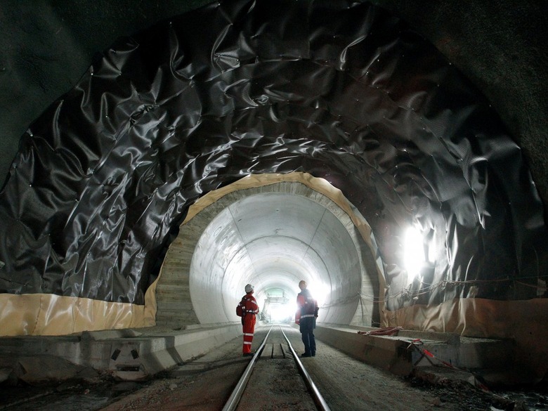 switzerland-gotthard-base-tunnel-5