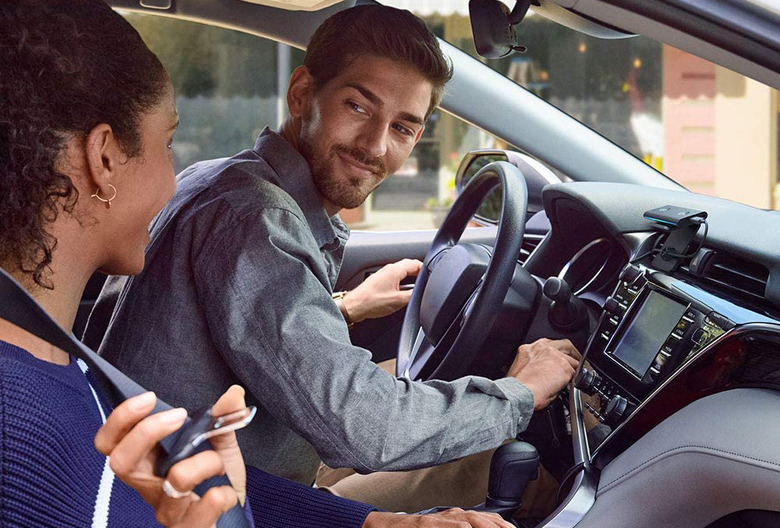 Amazon's Echo Auto gives people hands-free access to Alexa in any car