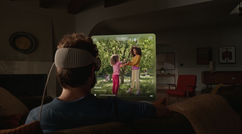 Apple Vision Pro Spatial Photo Spatial Video iPhone 15 Pro