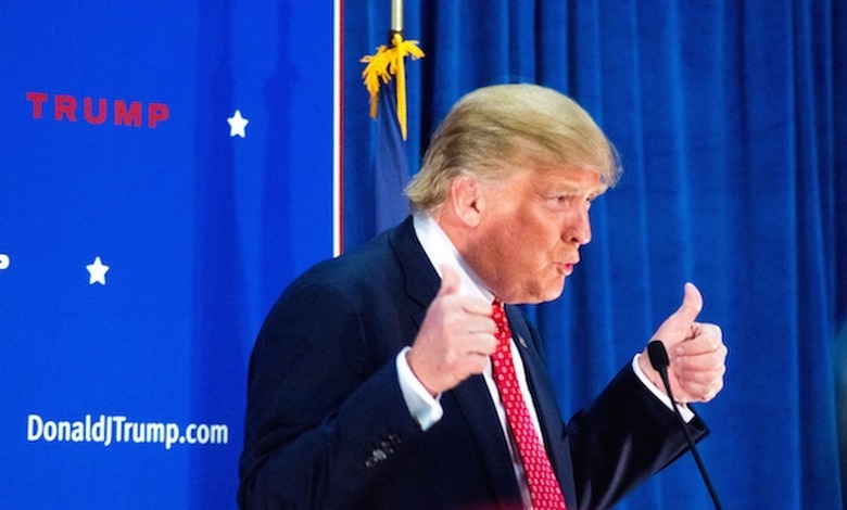 donald trump thumbs up