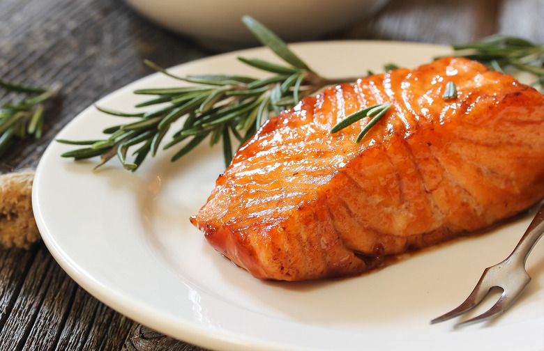 Cooked salmon on a plate