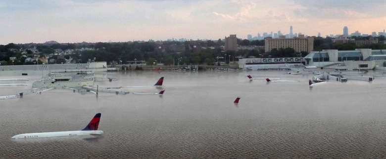 6-14-13-Andrew-LaGuardia-25-feet_1050_435_s_c1_c_c