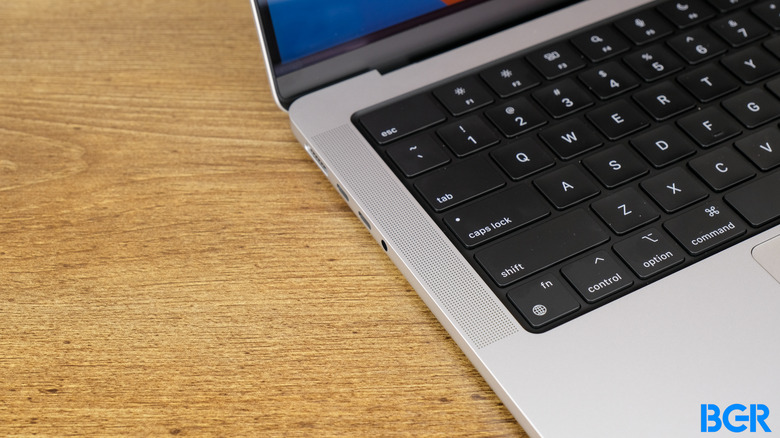 2023 MacBook Pro Speakers