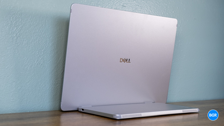 Dell Pro 14 Plus (P1425) rear