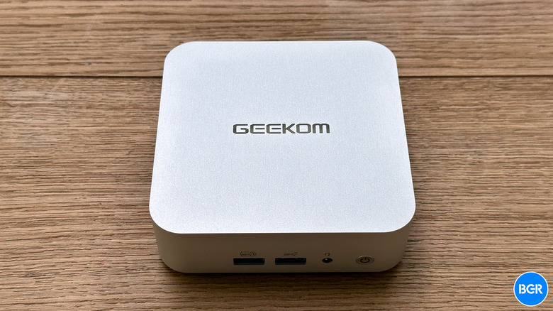 GEEKOM A8 Mini PC