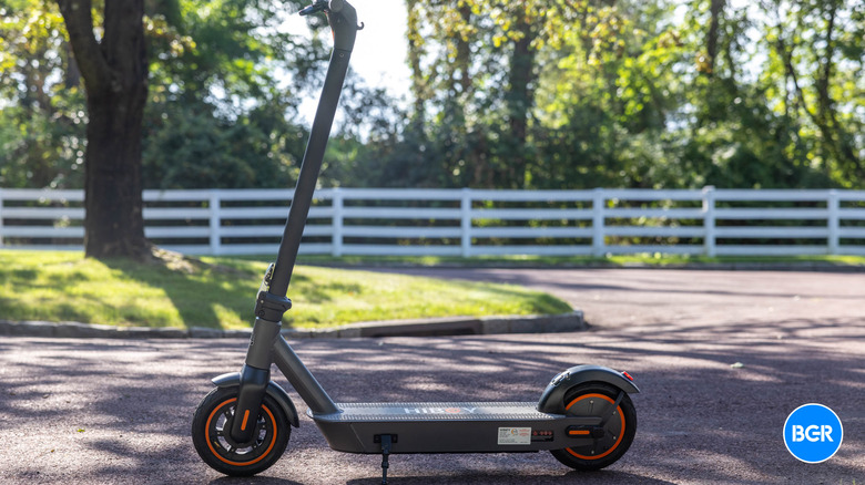 Segway Ninebot eKickScooter C2 Lite