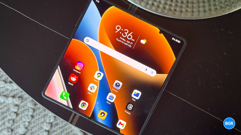 Honor Magic V2 Unfolded