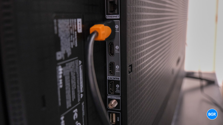 TCL Q7 Ports