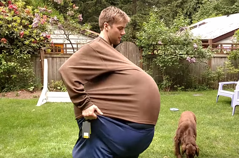 how-to-sneak-into-a-movie-theater-video
