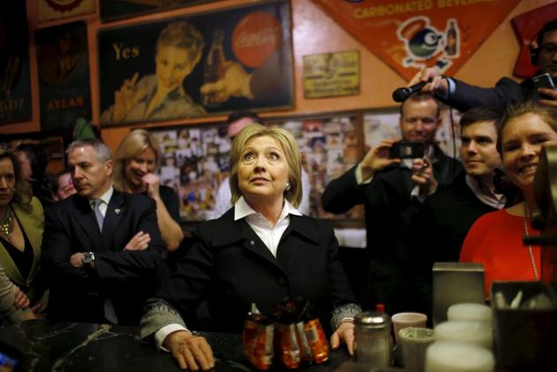 hillary-clinton-iphone-encryption-backdoors