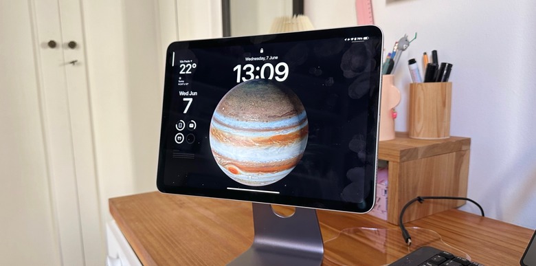 iPadOS 17 new Lock Screen