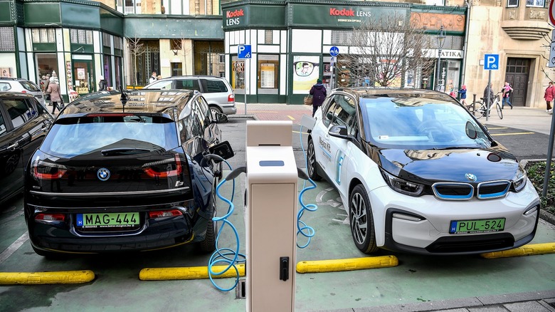New charging points for Electro Vehicles in Debrecen, Hungary - 13 Dec 2018