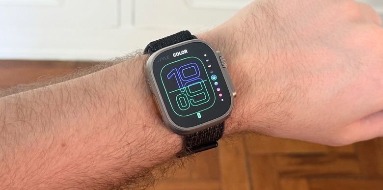 watchos-11-watch-face-bgr