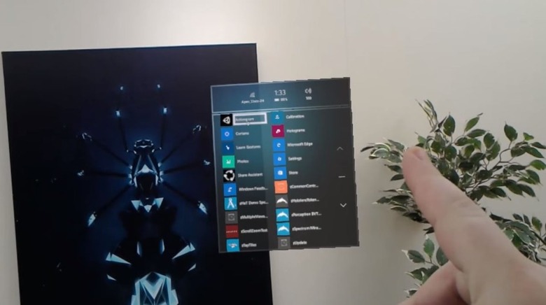 microsoft-windows-10-hololens-ui-video