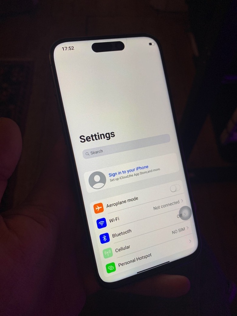 The fake Settings app on the iPhone 15 Pro Max Android clone.