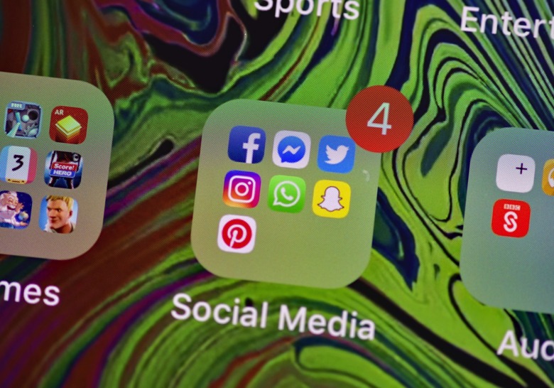Social media folder on iOS