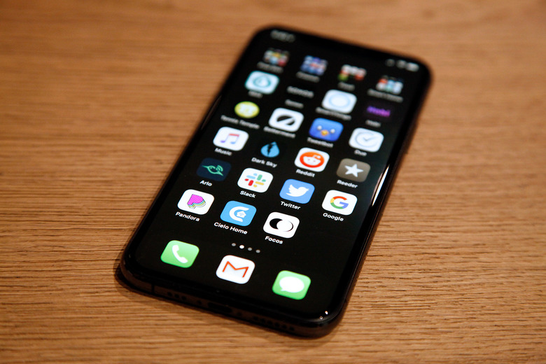 iphone-11-pro-black-wp