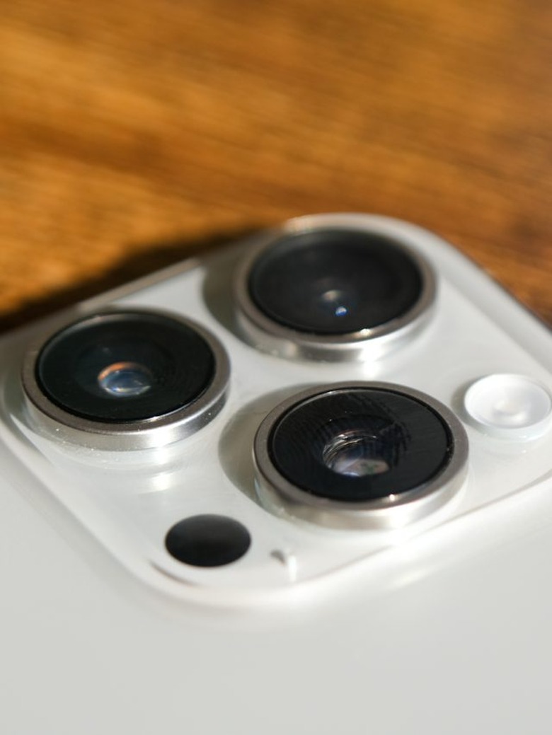 iPhone 15 Pro Max cameras