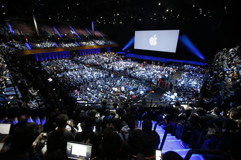 chi-apple-developer-conference-photo-wre0039093470-20160613