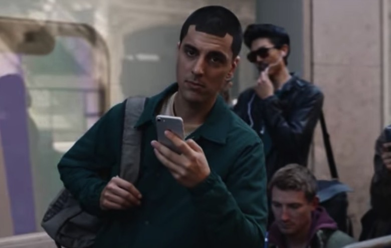 galaxy-note-8-vs-iphone-x-tv-commercial