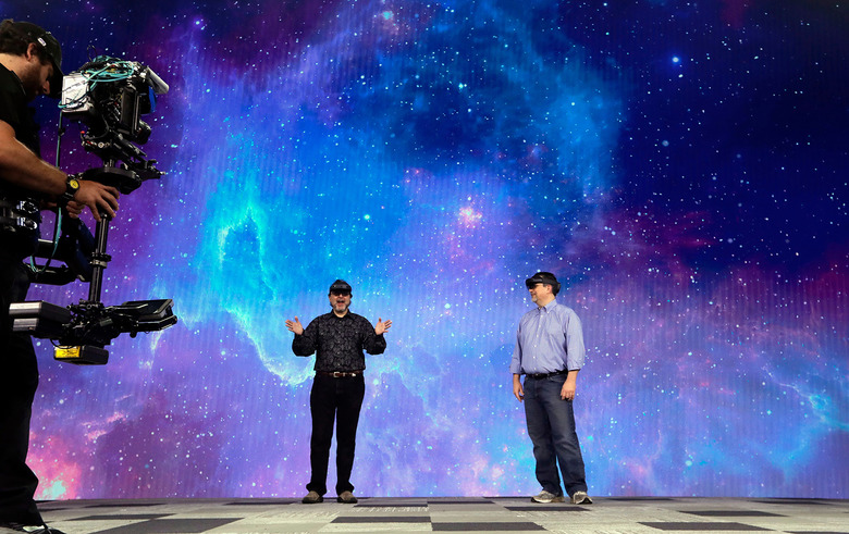 microsoft-hololens-2