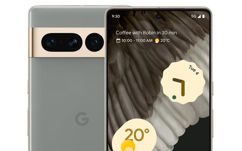 Leaked renders of Google's Pixel 7 Pro.