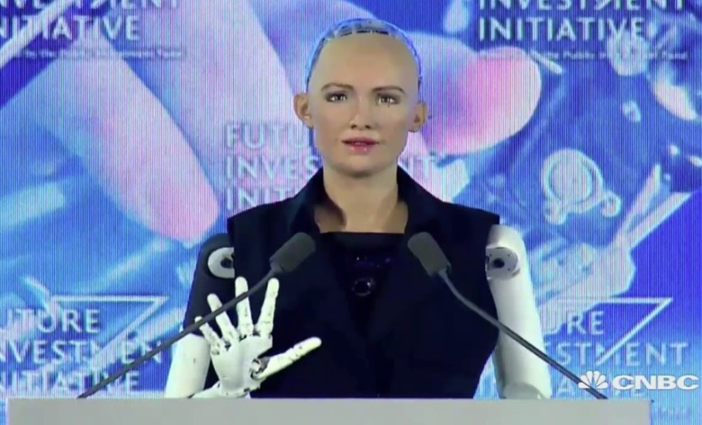 robot-sophia-trolls-elon-musk