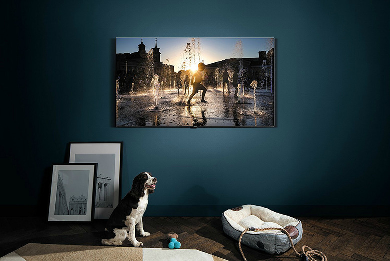 Samsung-QLED-living-room