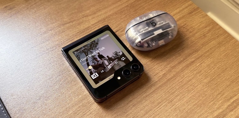 Galaxy Z Flip 5 with Beats Studio Buds +