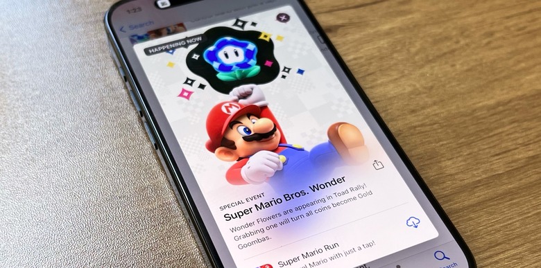 Super Mario Run on iPhone 15 Pro