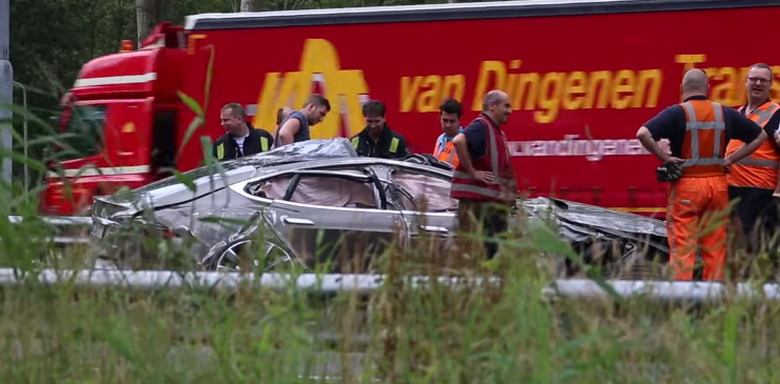 tesla-model-s-rollover-accident