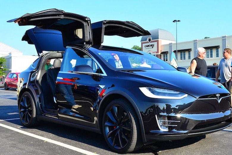 model x falcon wing