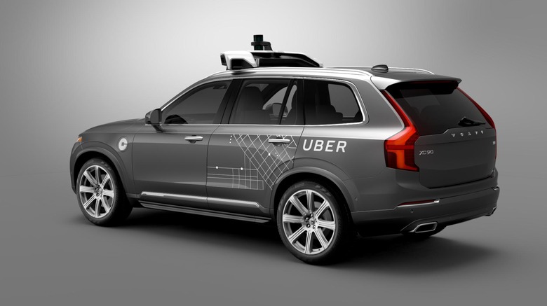 volvo-xc90s-uber-self-driving-car-1
