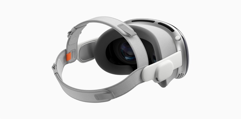Apple Vision Pro with Dual Loop Band.
