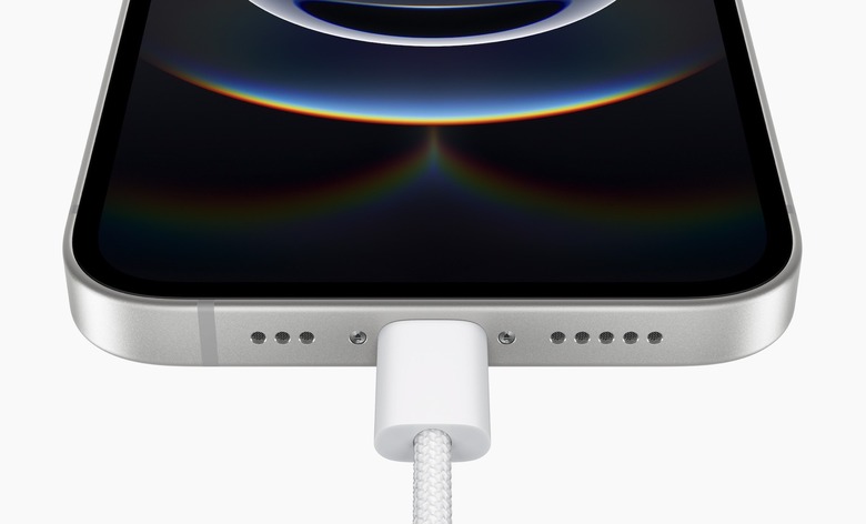 iPhone 16e comes with an USB-C port.