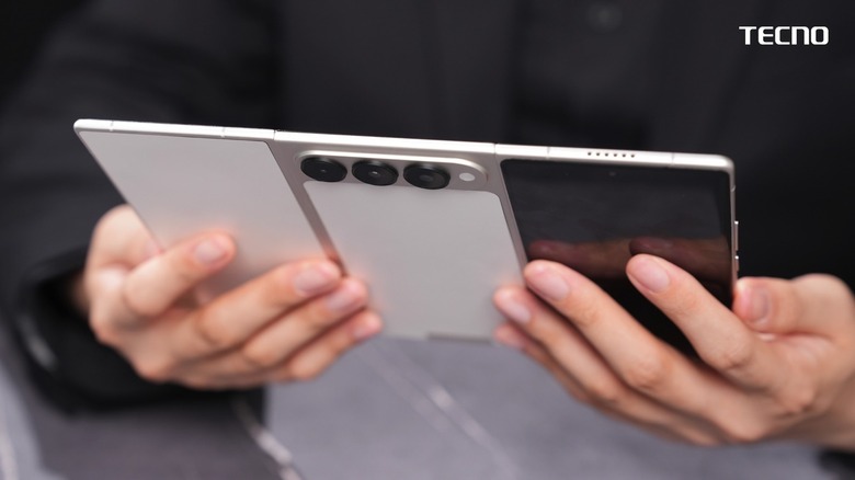 Tecno Phantom Ultimate G Fold: Rear camera and cover screen.