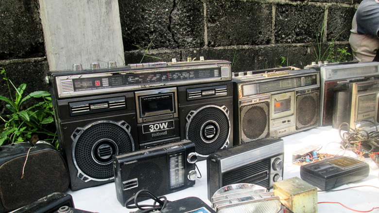 Multiple second hand boomboxes for sale