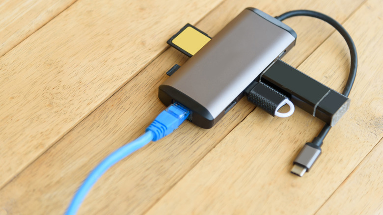 A USB-C hub connected with varous types of devices