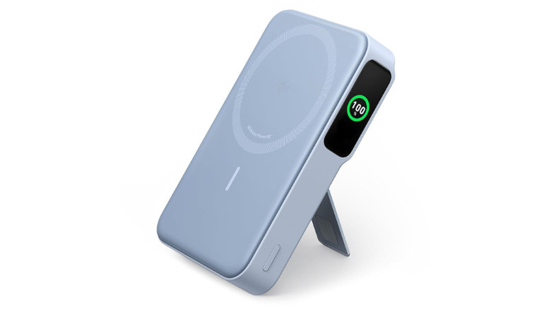 Anker MagGo Power Bank with Smart Display