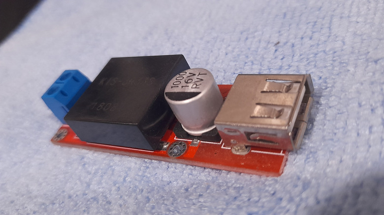 A DC-DC convertor chip