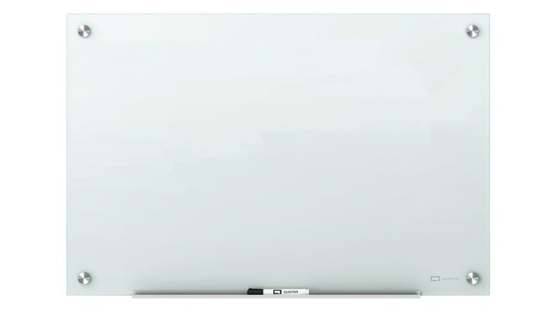 The Quarter Magnetic Glass Whiteboard with its included Quartet market against a white background.